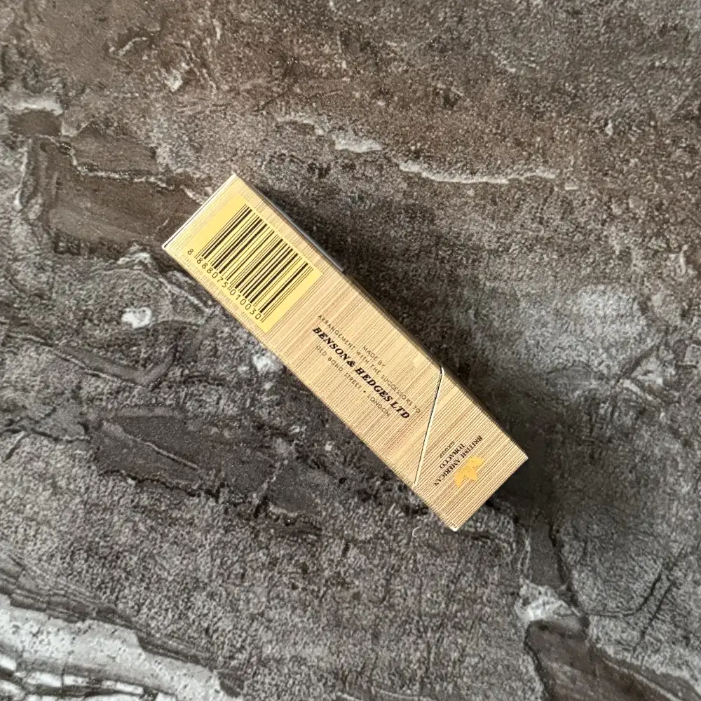 Benson & Hedge Blue Gold (London)